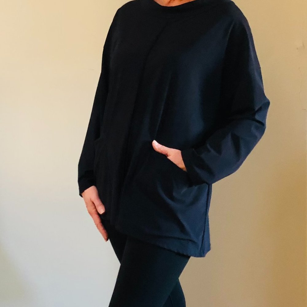 EDR   EVERY DAY WEAR BY SPIRITHOUSE BLACK POLY/SPANDEX LONG SLEEVE TUN…